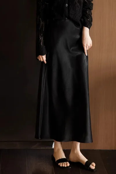 Design Atelier Nain Metallic Silver Slip Skirt - 15