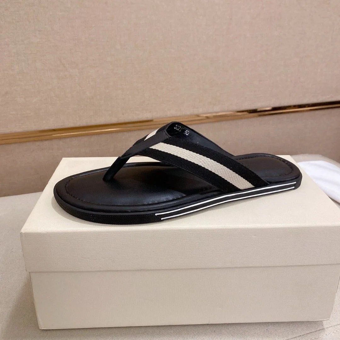 Stripe-Trimmed Black Leather Flip-Flop Sandals Slippers
