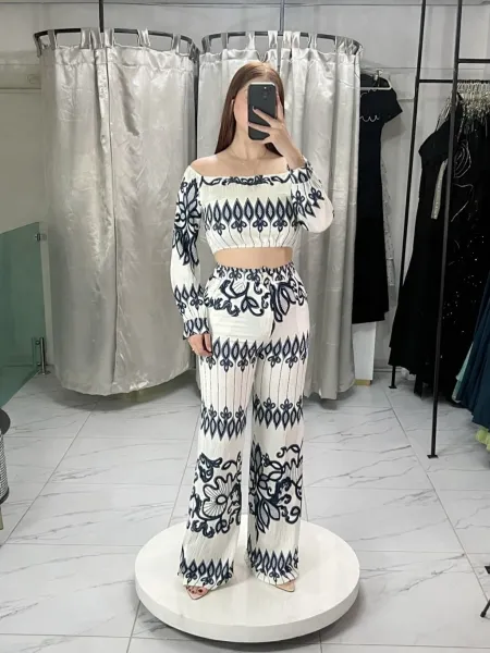 Design Off-Shoulder Crop Top and Wide-Leg Pants Set White Black Pattern - 2