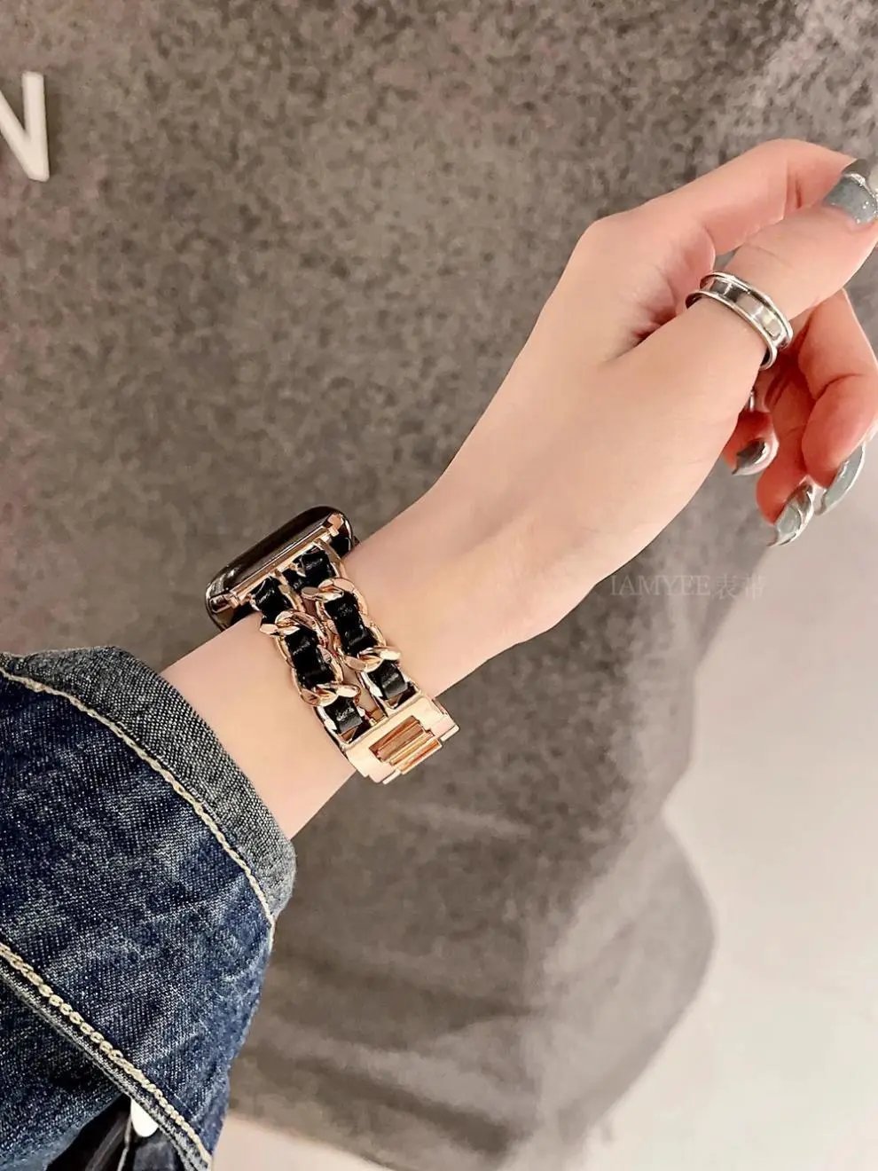 Apple Watch with Rose Gold Metal Link Bracelet Smartwatch - 23