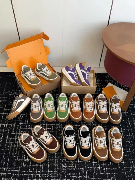 Design Low-Top Suede Sneakers Green White Gum Sole - 5