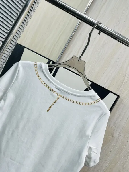 Design Chain-Trimmed White T-Shirt - 12