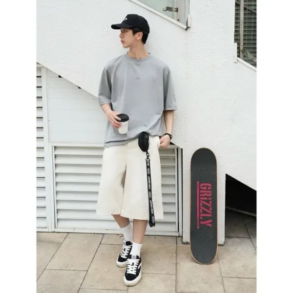 Oakley Logo Embroidered Gray T-Shirt and Black Baseball Cap - 16