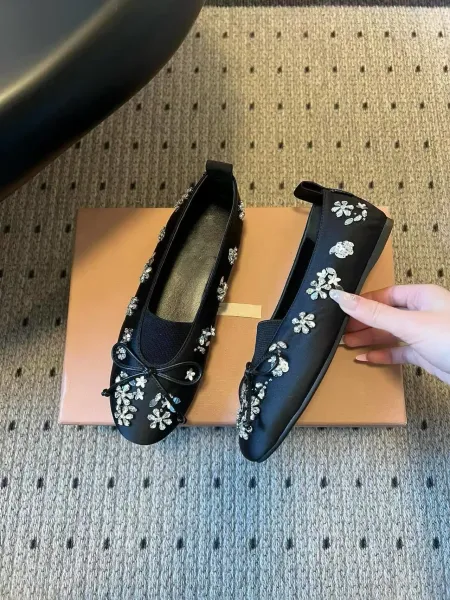 Design Black Crystal-Embellished Bow Flat Shoes Casual Shoes - 5