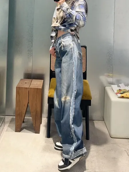 Design Wide-Leg Distressed Denim Jeans Blue - 7