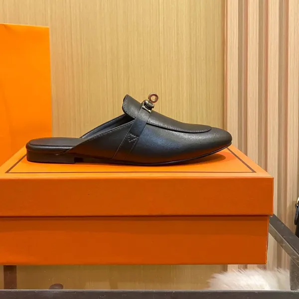 Hermès Oran Mule Light Blue Leather Slipper - 17