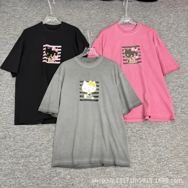 Hello Kitty Graphic Print Oversized Gray T-Shirt - 2