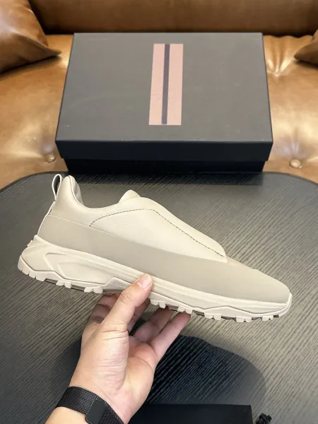 Design Slip-On Chunky Sneakers Gray / White - 23