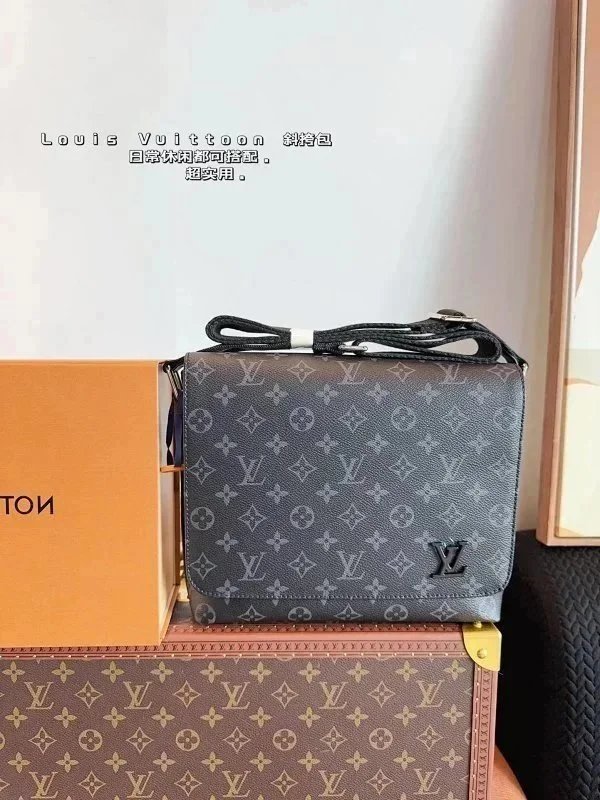 L Wei * Retro Bag
