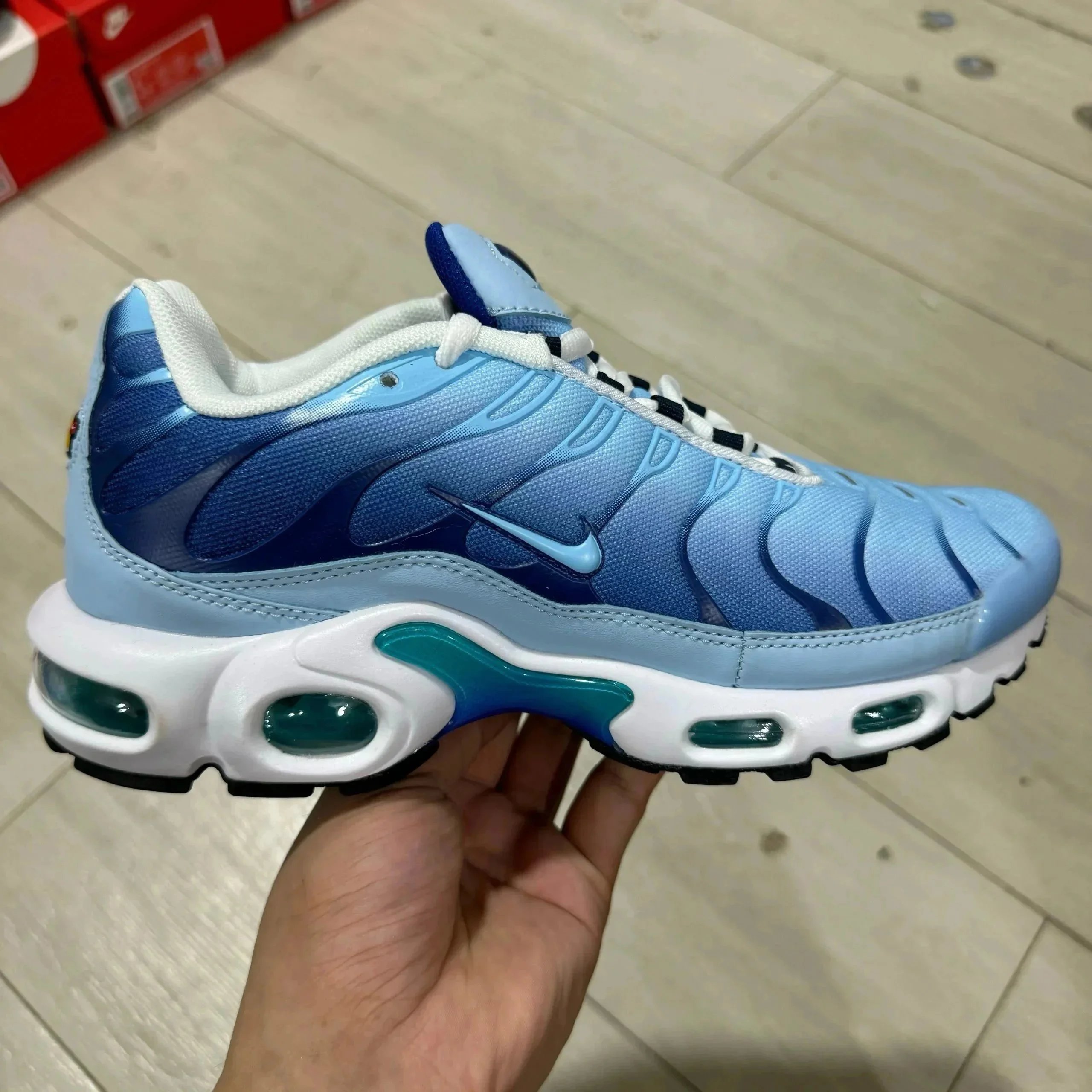 Product 4 Blue