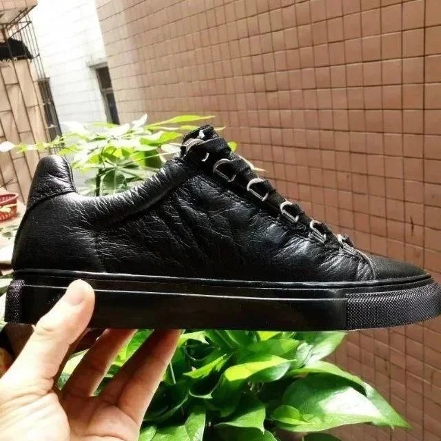 黑色低帮