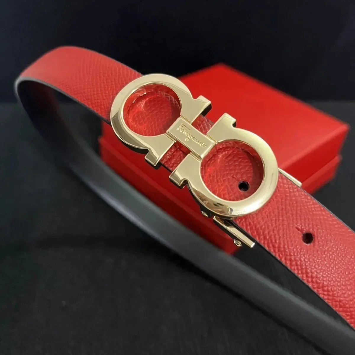 Red gold buckle