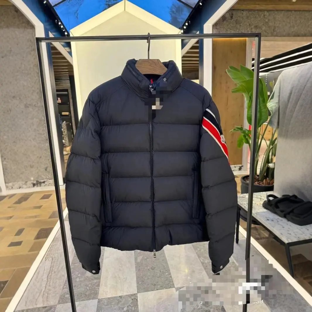 CHAQUETON MONCLER new