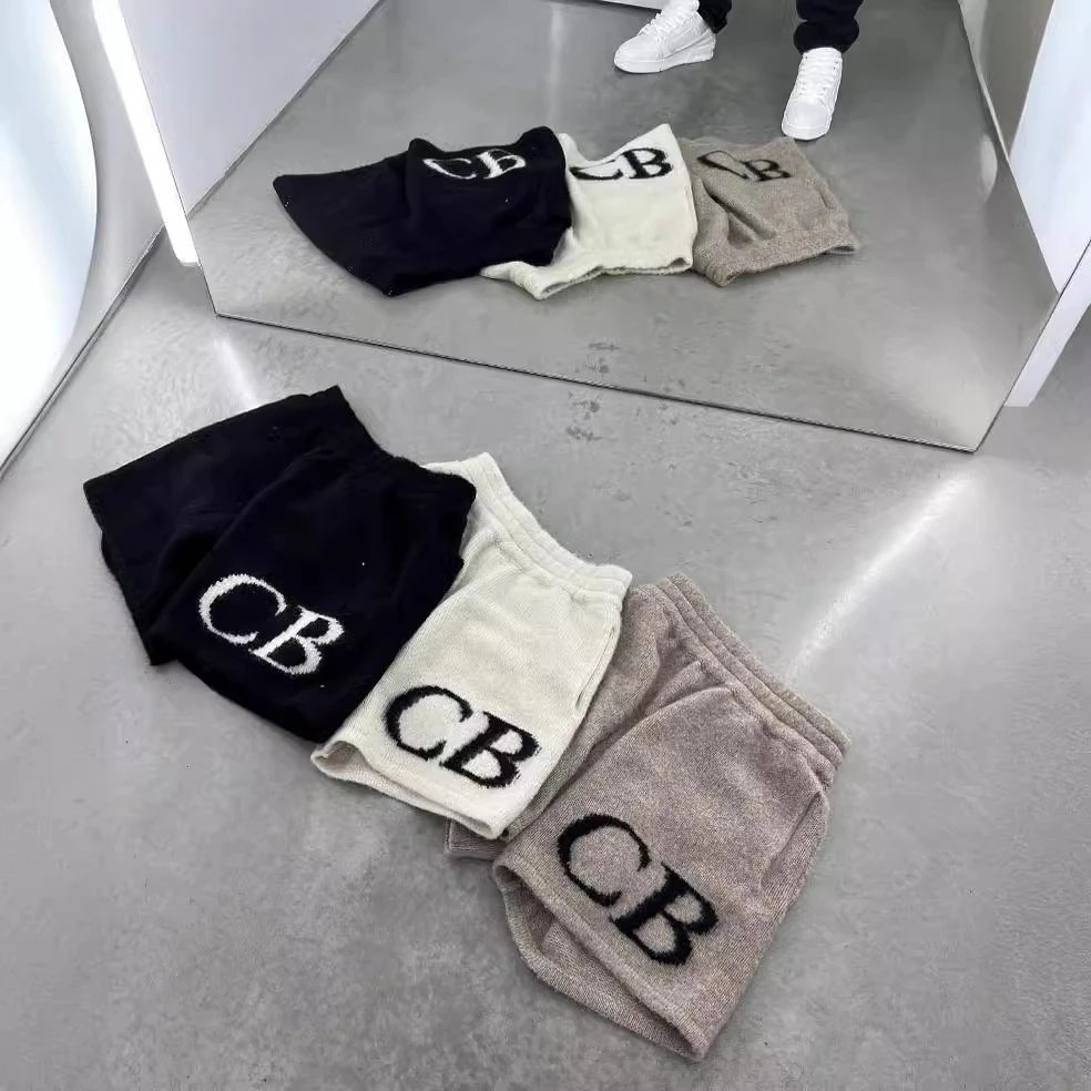 PANTALONES CORTOS COLE BUXTON