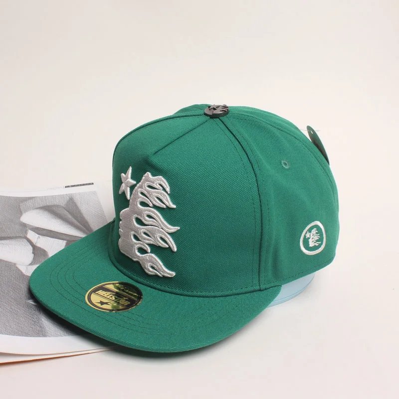 GORRAS HELLSTAR