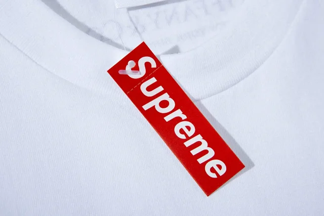 Supreme T-Shirts Graphic Print Crewneck product detail image 13