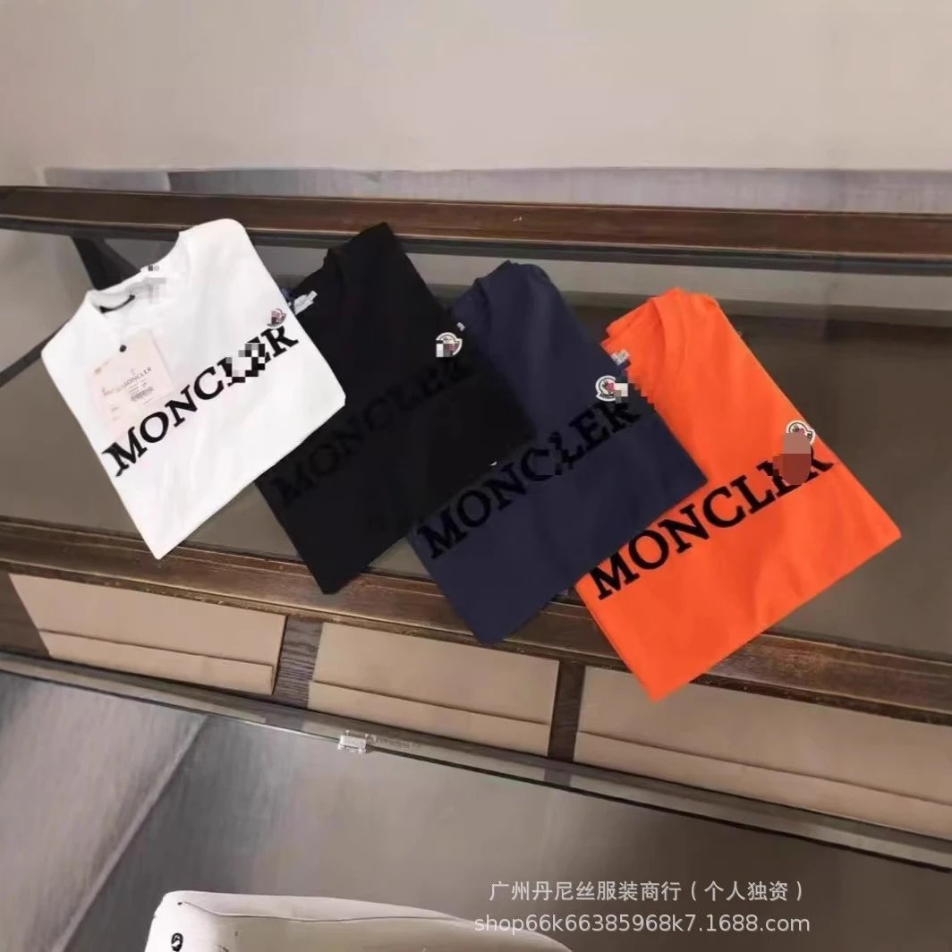 CAMISETA MONCLER (coged dos tallas más)