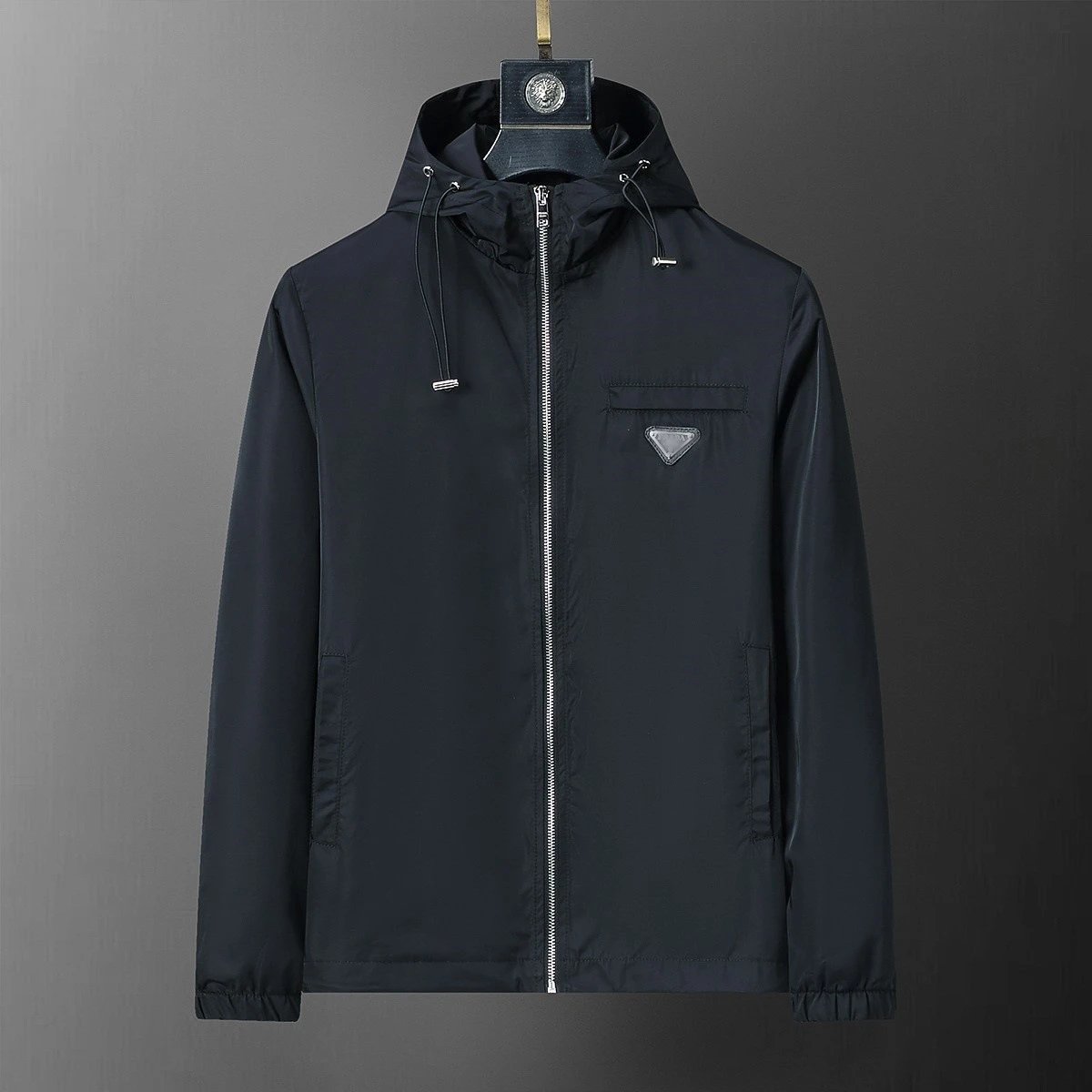 CORTAVIENTOS DE PRADA new (coged una talla más)