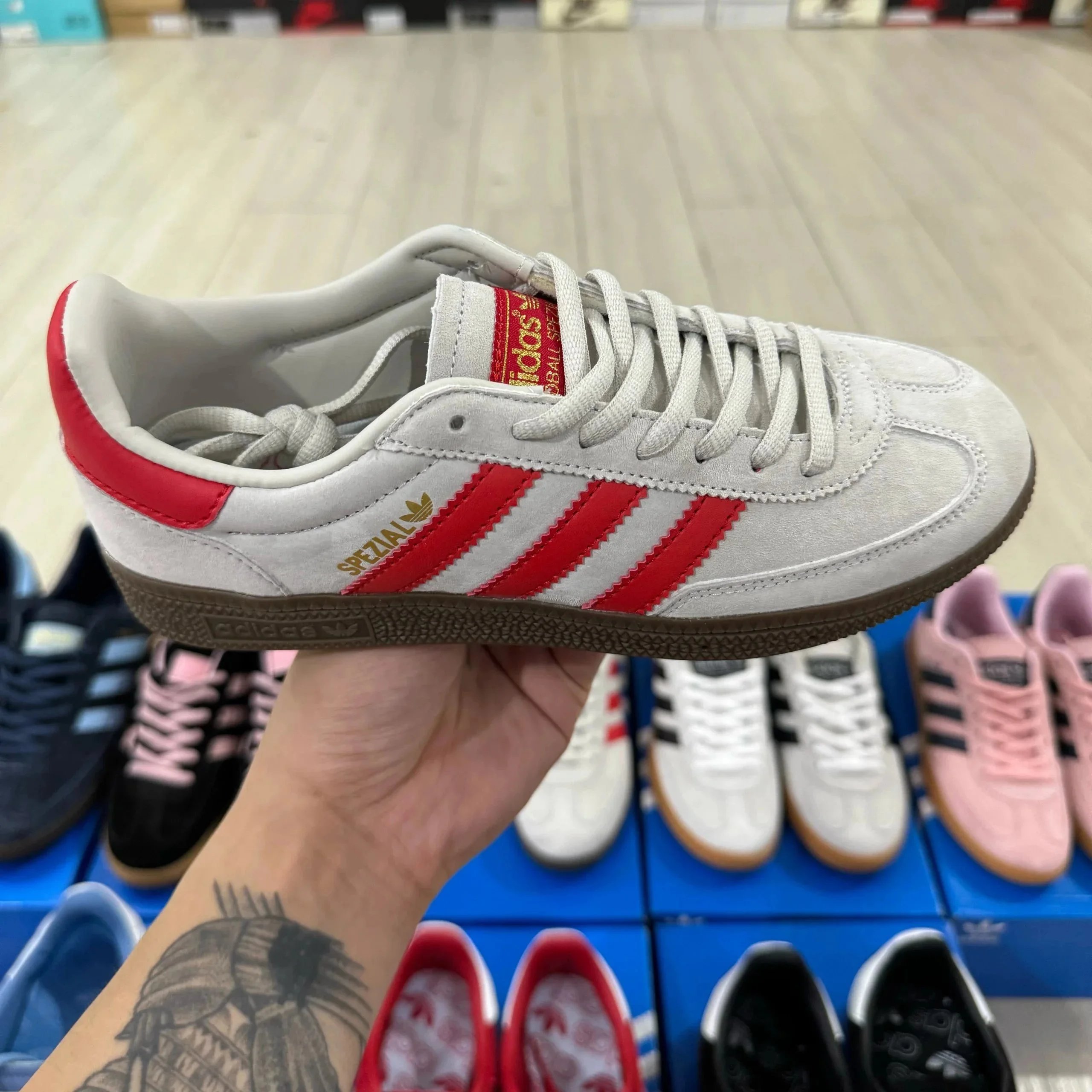 Gray Red