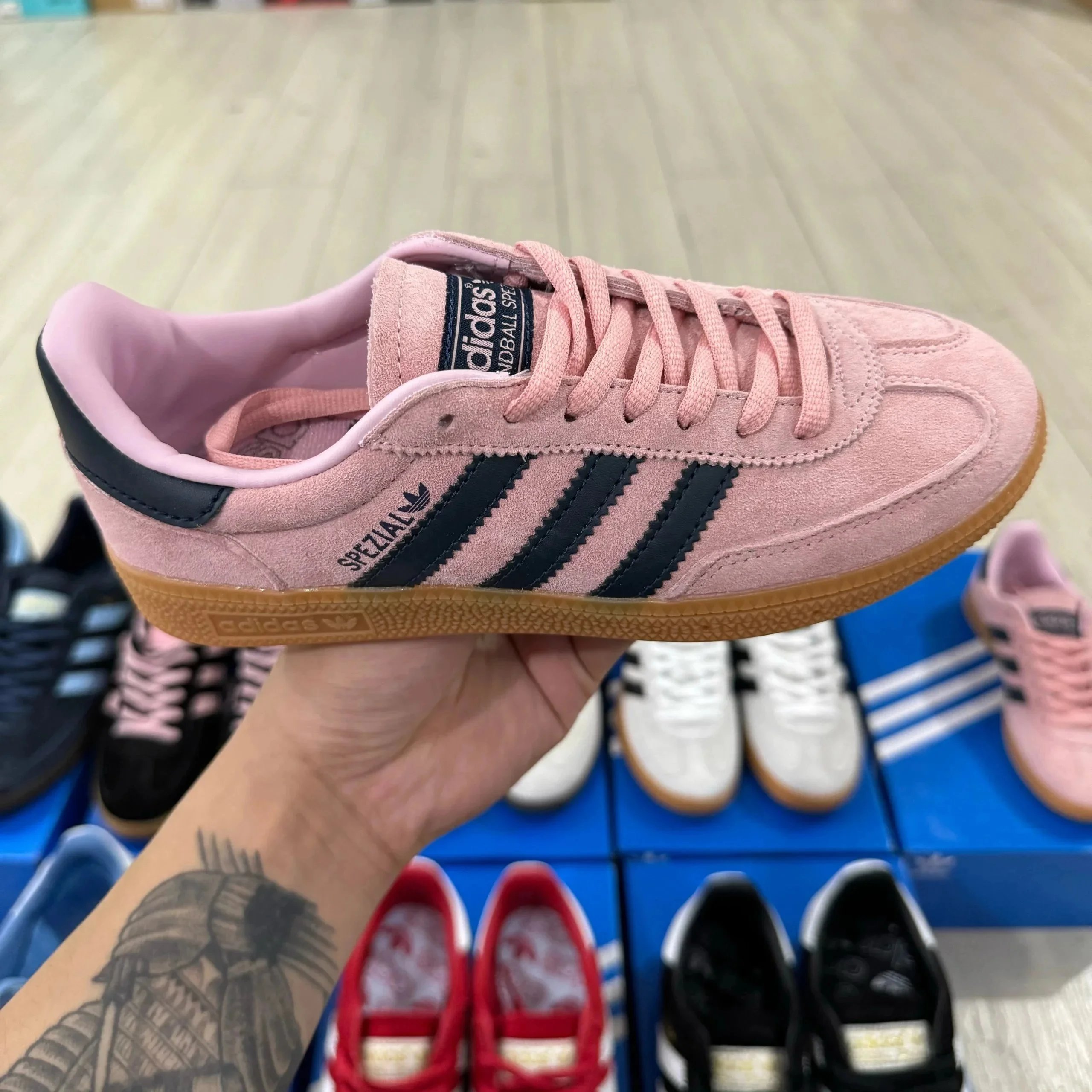 pink