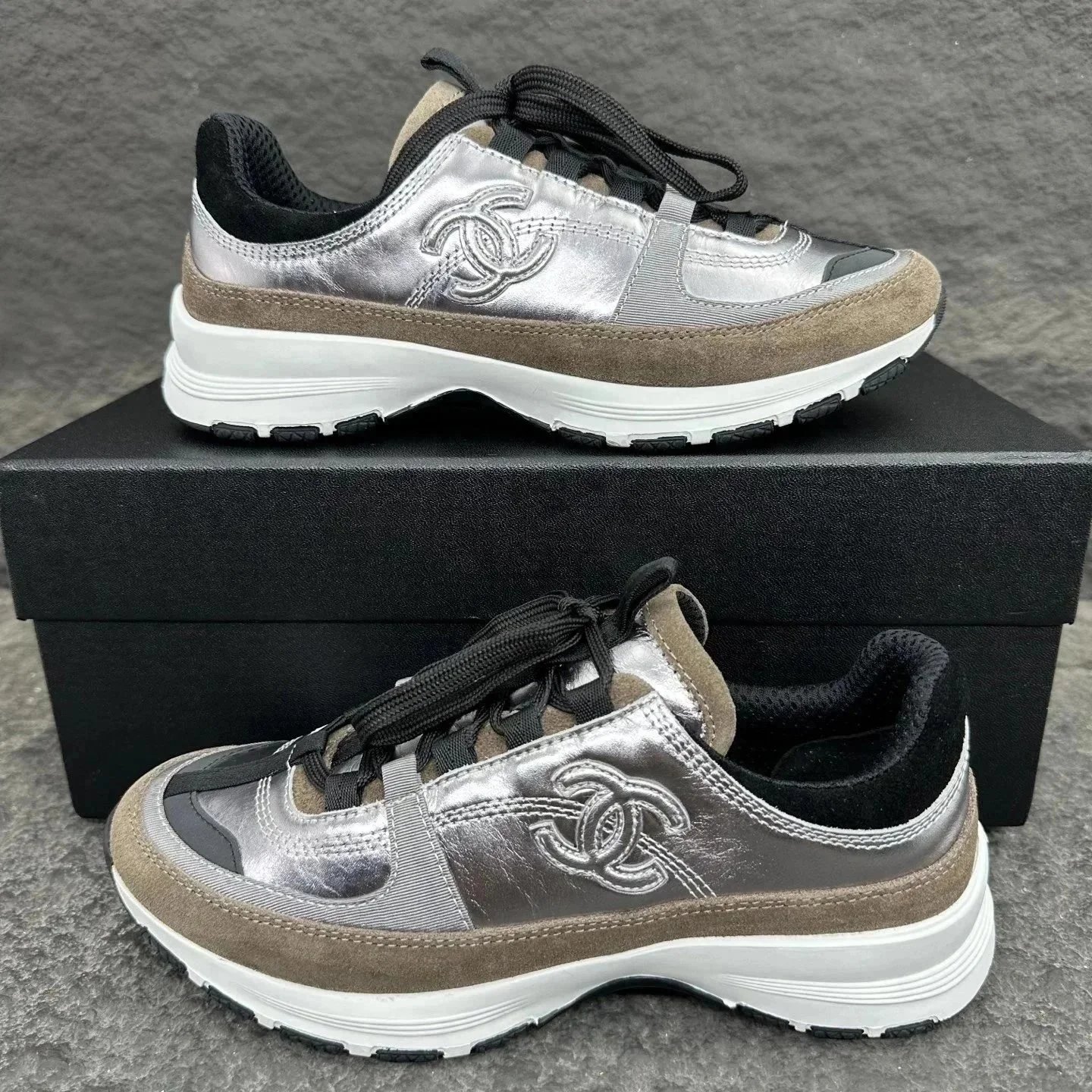 Chanel Sneakers Chunky mesh low-top with interlocking CC logo — 29