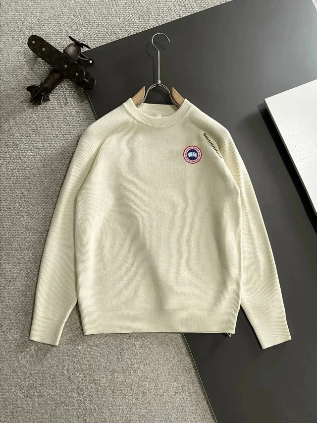 Canada Goose Knitwear Astronaut Jacquard Crewneck Sweater product detail image 8