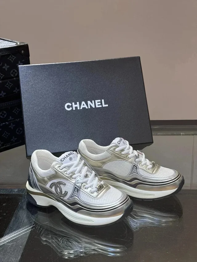 Chanel Sneakers Chunky mesh low-top with interlocking CC logo product detail image 9