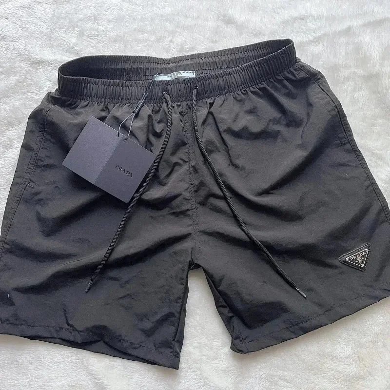 Prada - Black