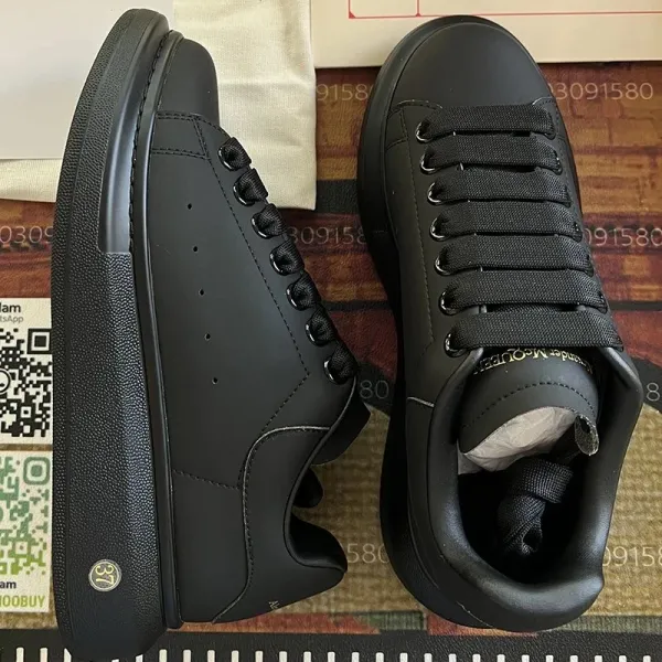 Alexander McQueen Oversized Sneakers Black Chunky Sneakers - 1