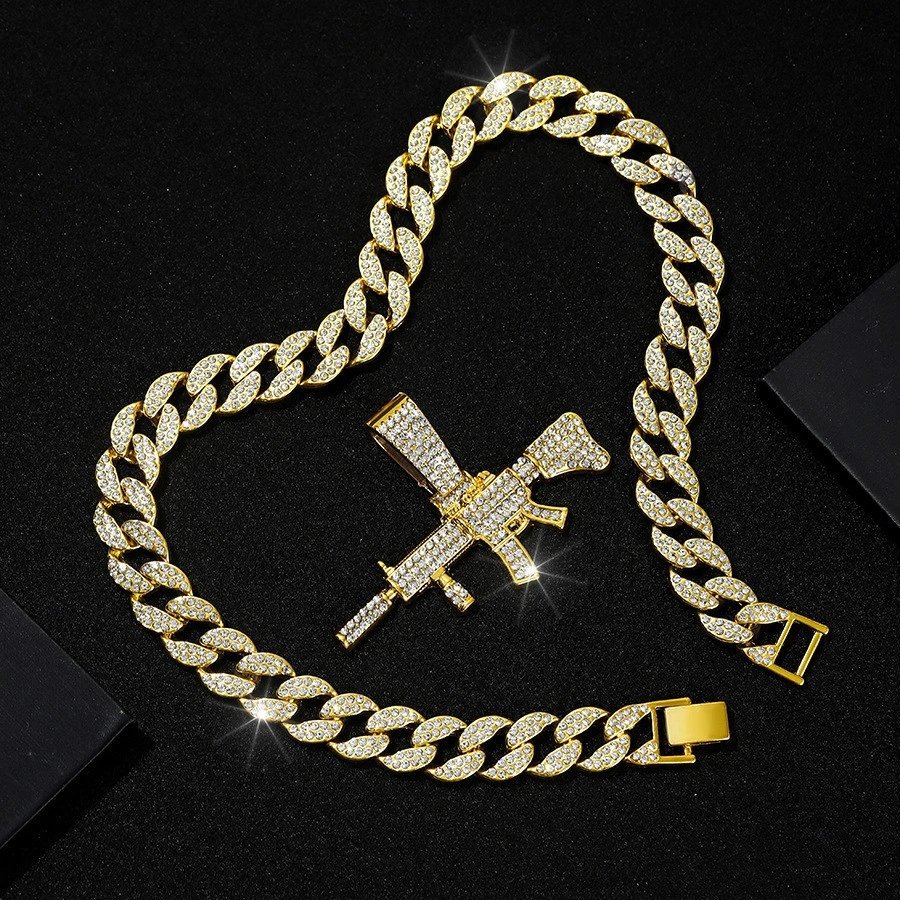 CHAIN ARMA