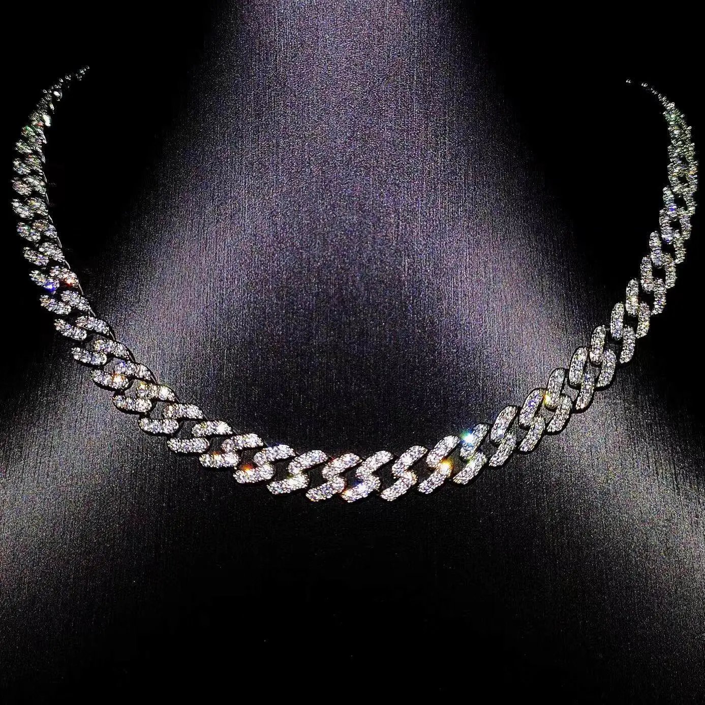 CHAIN DIAMANTES (MRBLINGGG)