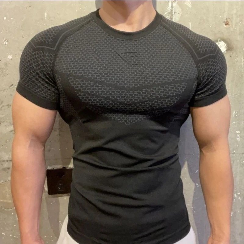 Gymshark Men's Seamless Short Sleeve T-Shirt product photo 4