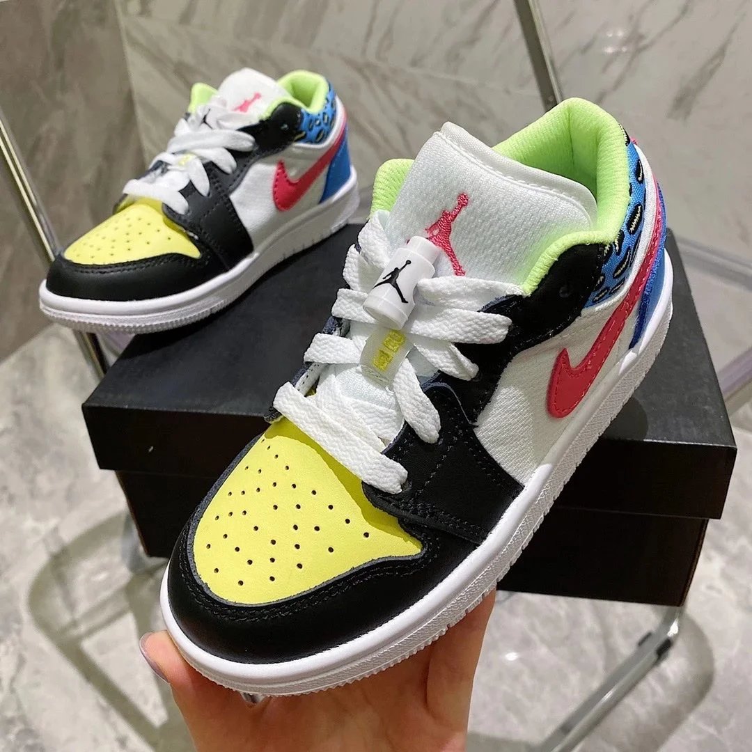 AIR JORDAN 1 LOW ZAPATILLAS