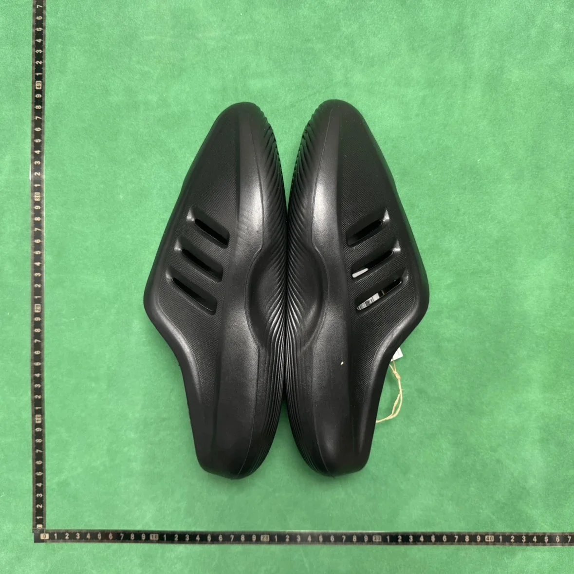 ADIDAS HOLE SLIPPER