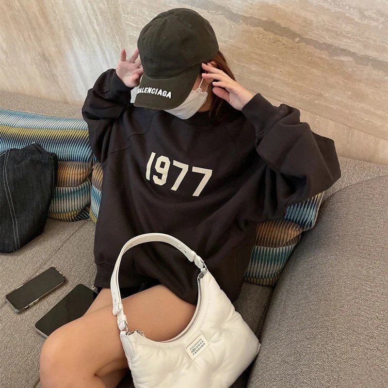 HOODIE ESSENTIALS