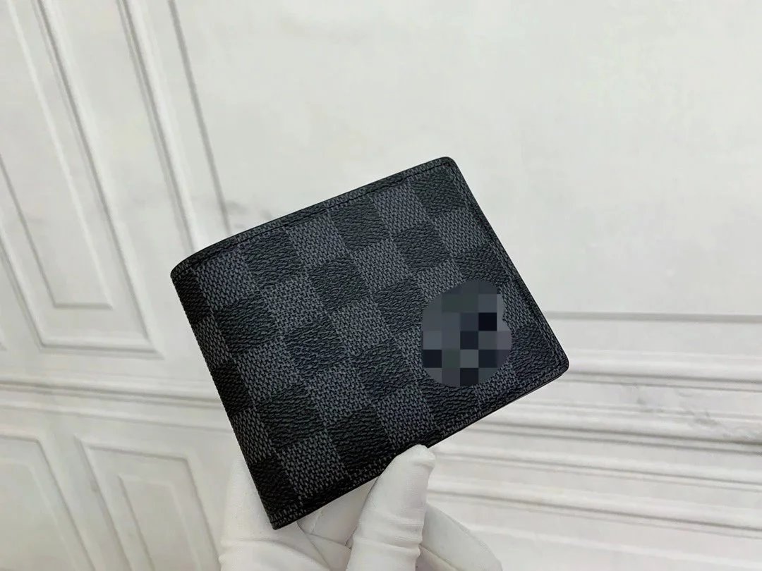 WALLETS LOUIS V.