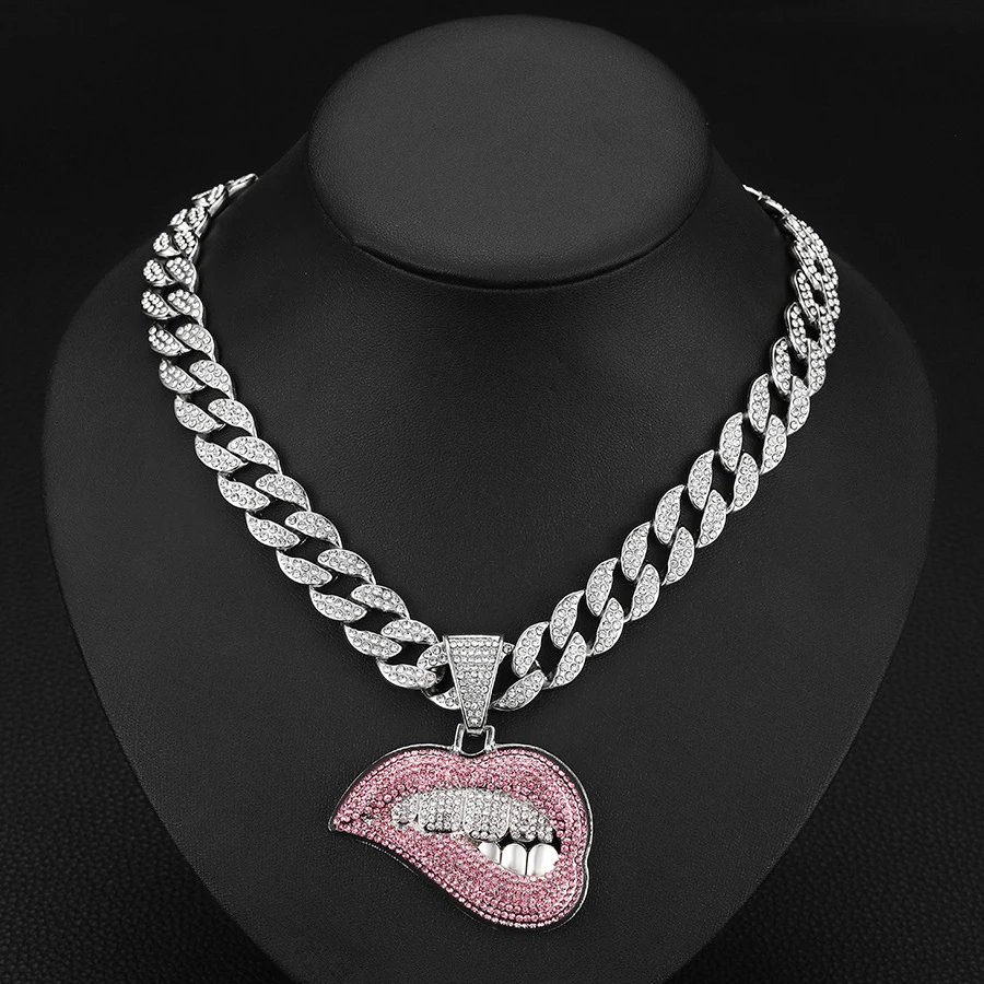 CHAIN LABIOS