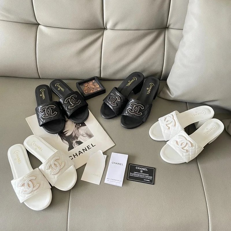 Chanel slides