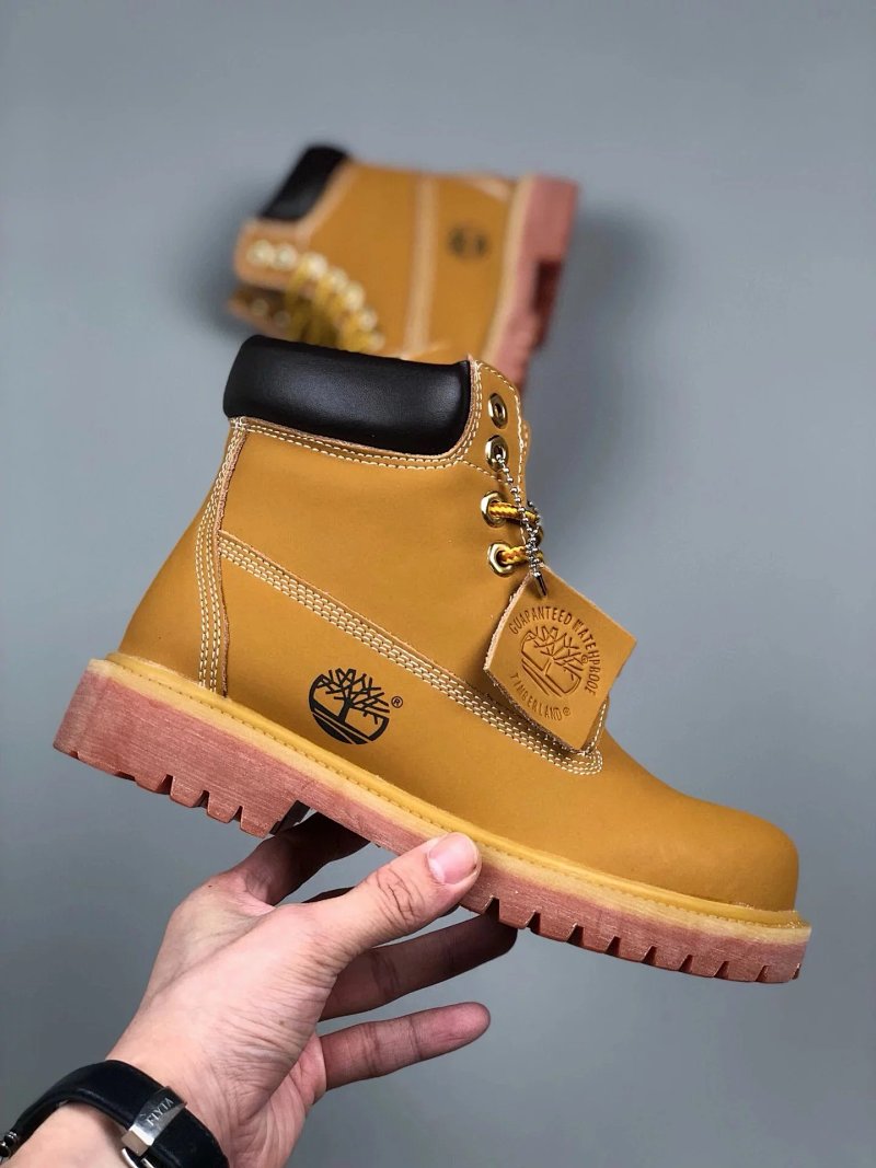 Supreme boots