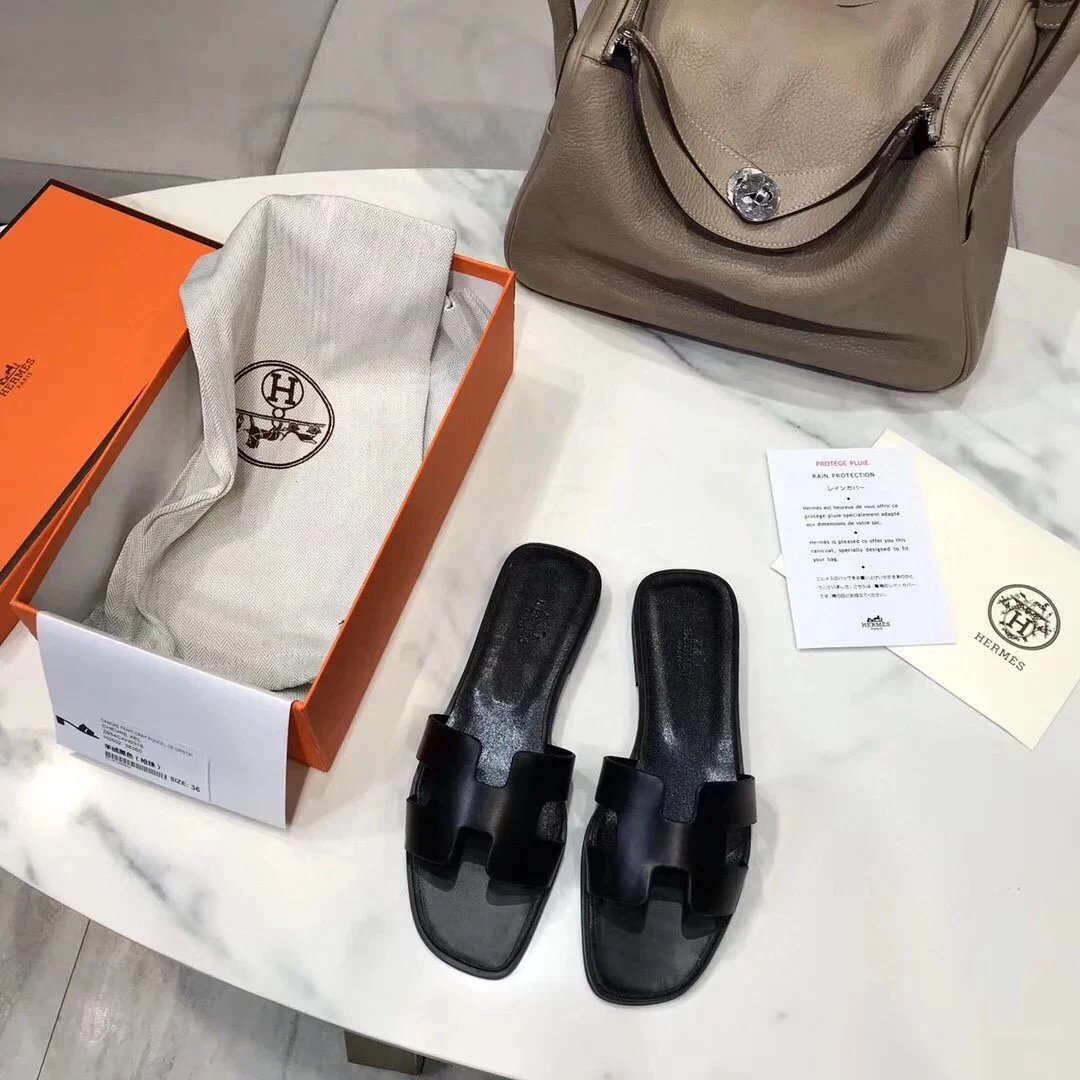 Hermès Oran Sandals