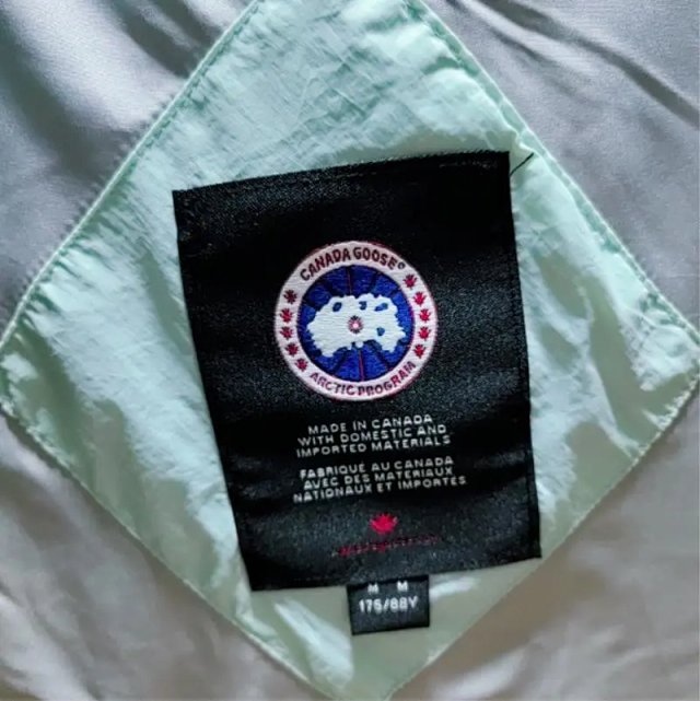 Canada Goose down vest: seller detail photo 9