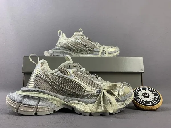 Asics Gel-Nimbus 24 Pink Silver Chunky Sneakers - 9