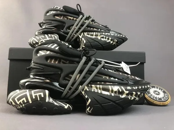 Balmain x Holly Kicks Balmain Runner White/Black Chunky Sneakers - 8