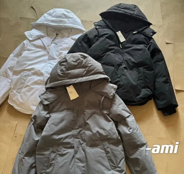 Ami down jacket: seller detail photo 3