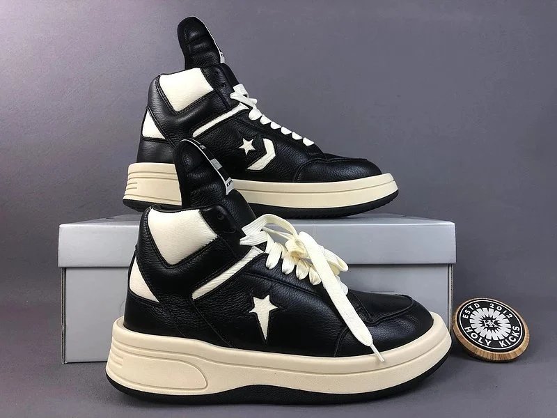 Converse x Comme des Garçons PLAY Chuck Taylor All Star High Top Off-White Canvas Sneakers - 6