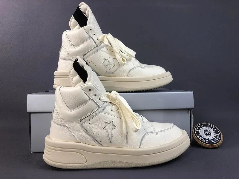 Converse x Comme des Garçons PLAY Chuck Taylor All Star High Top Off-White Canvas Sneakers - 8