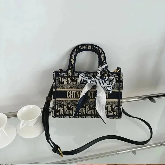 Unbranded Crossbody Bags Monogram Print Bag product detail image 3