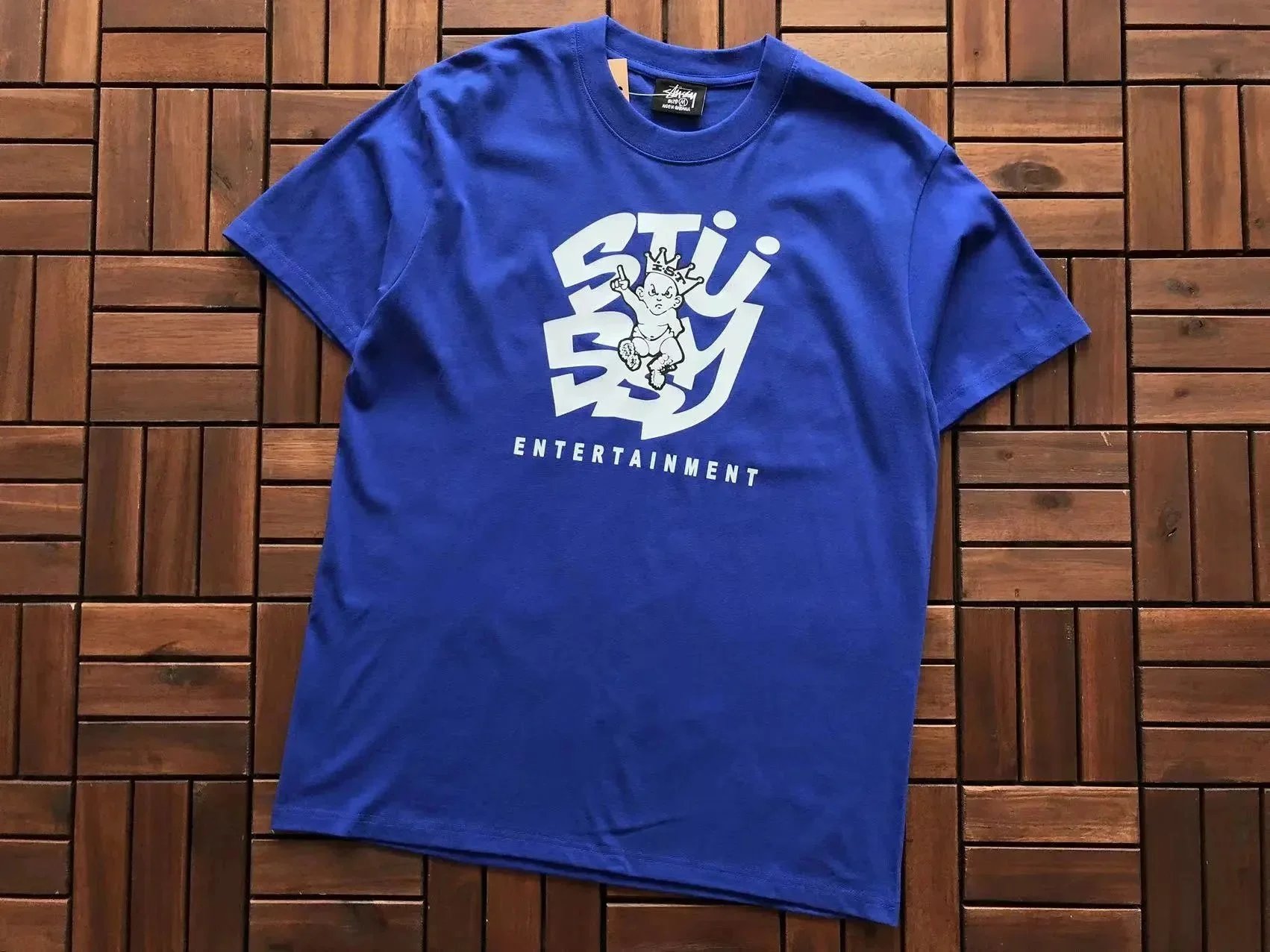 Stüssy T-Shirts Short-Sleeve Graphic T-Shirt — 24