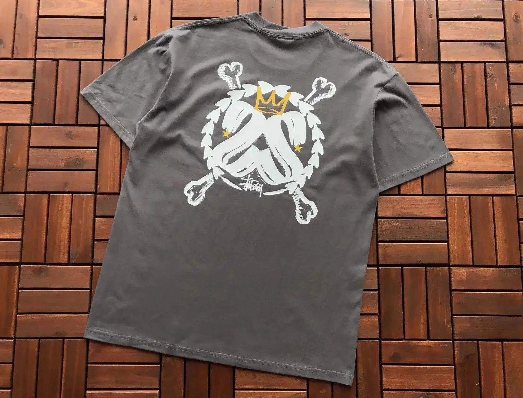 Stüssy T-Shirts Short-Sleeve Graphic T-Shirt — 33