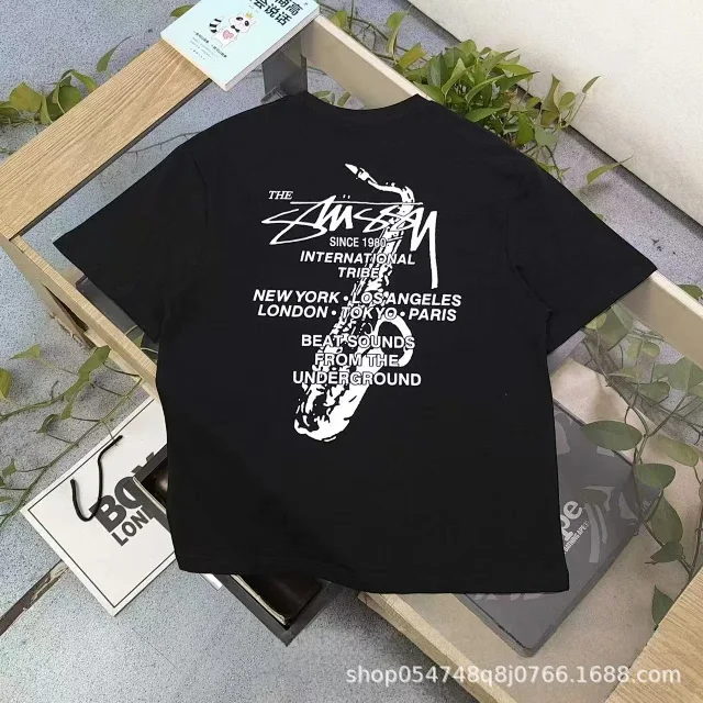 Stüssy T-Shirts Graphic Print Crew-Neck T-Shirt product detail image 4